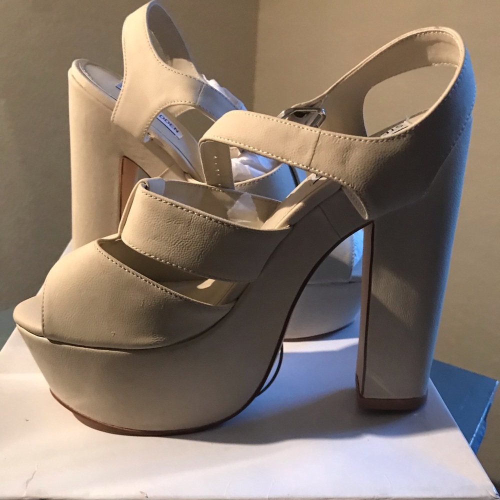 Brand New Steve Madden Heels size 9.5